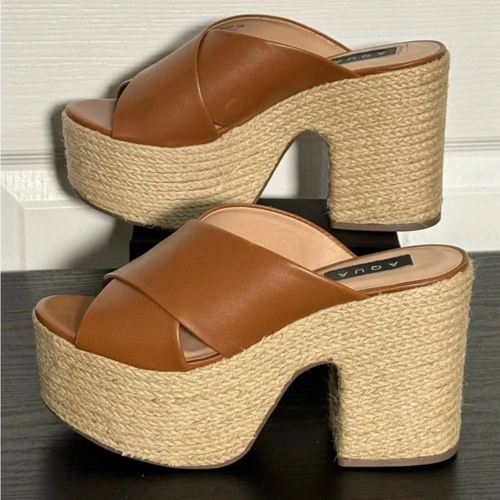AAQUA Womens Brown Platform Comfort July Round Toe